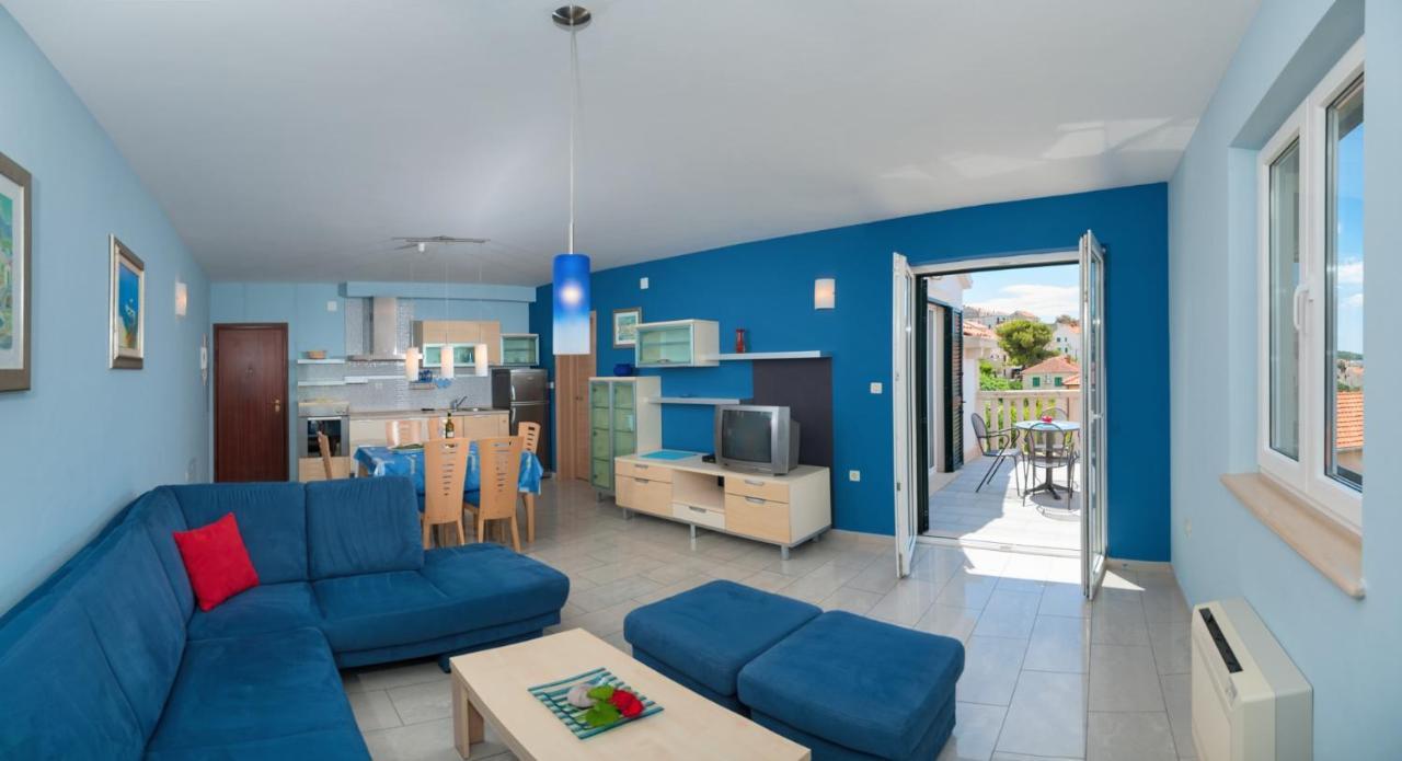 Apartments By The Sea Postira, Brac - 15242 المظهر الخارجي الصورة